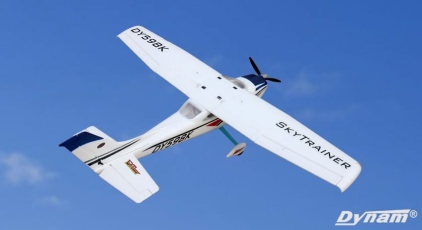 Dynam C-182 Cessna 182 Sky Trainer V2 1280mm vingspann med klaffar