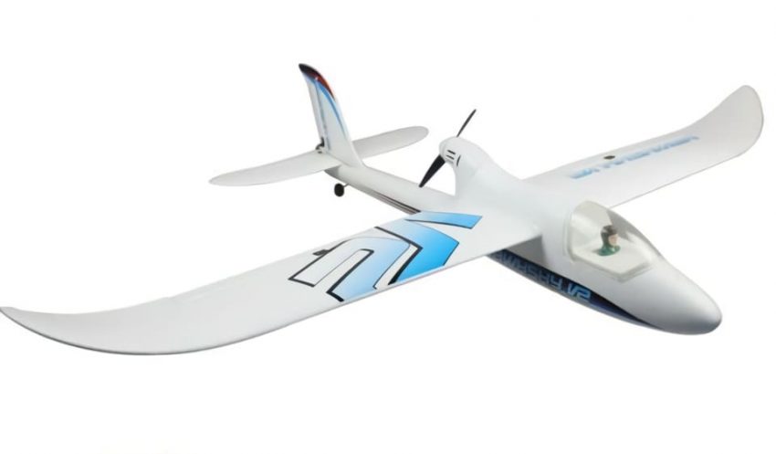 Dynam 4-CH Hawk Sky 1370MM elektrisk borstlöst RC flygplan med 2.4G RTF RC fjärrkontrollradio